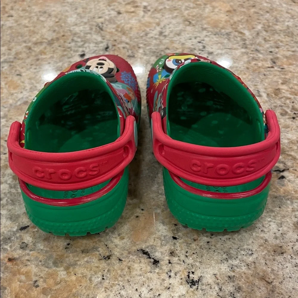 CROCS Disney Infants Holiday Christmas Festive Red Green Clogs Size C6 Sandals
